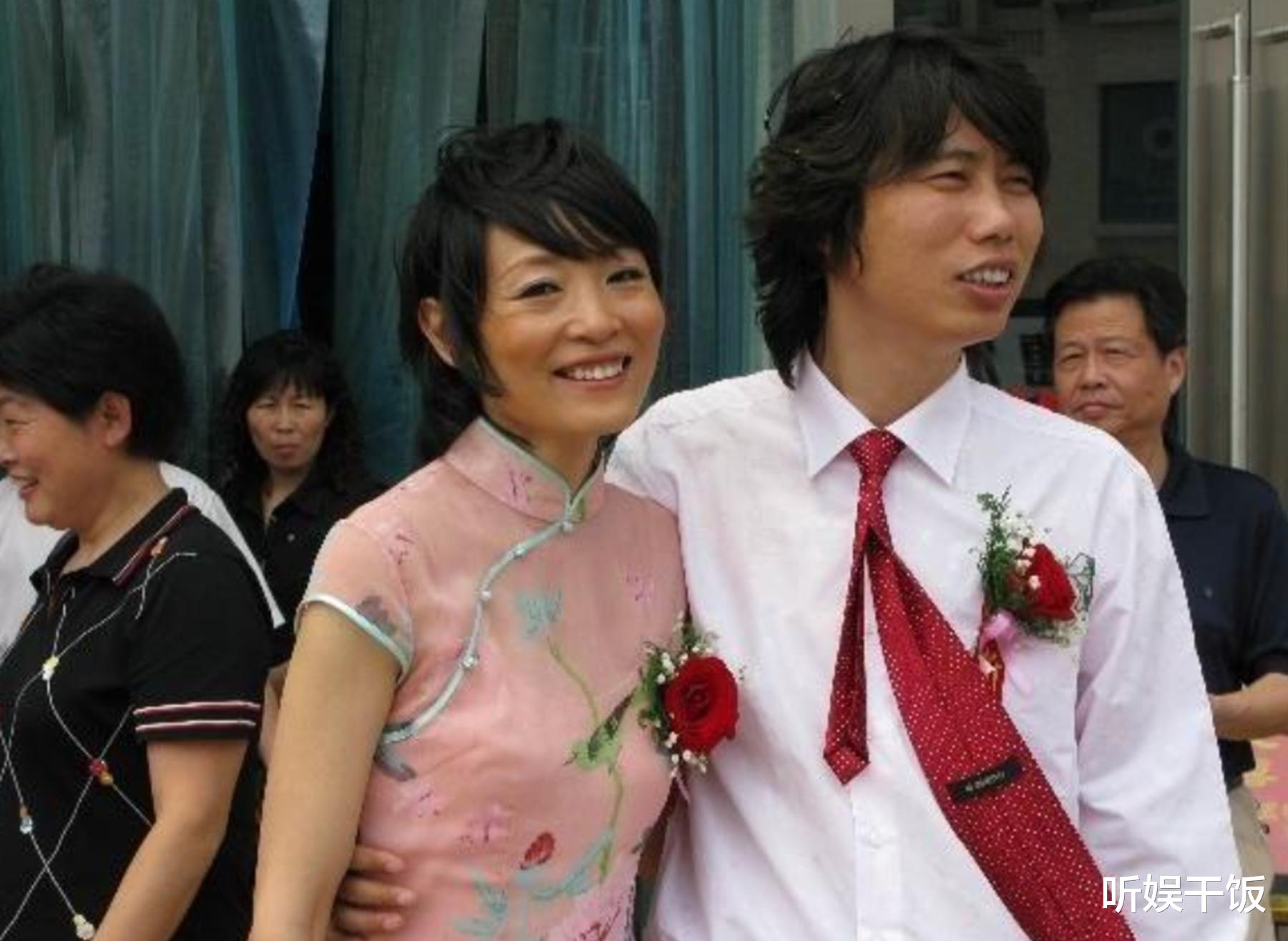 杨坤|2009年，陈琳戴口罩穿红鞋从家中一跃而下，成了杨坤一生的痛