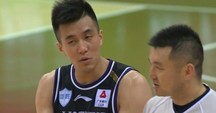 『新疆男篮』两战狂轰43分32板!周琦统治力初现,新疆再收一大好消息