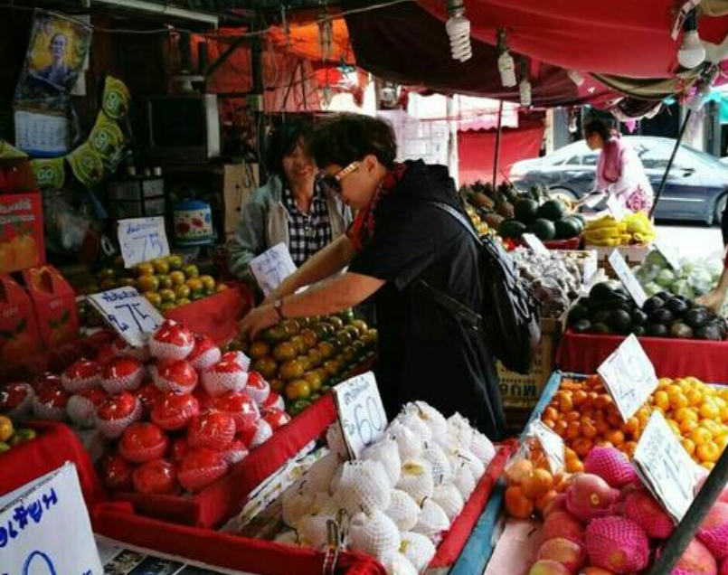 ：泰国山竹囤积没人吃？看到标语，瞧不起中国游客？