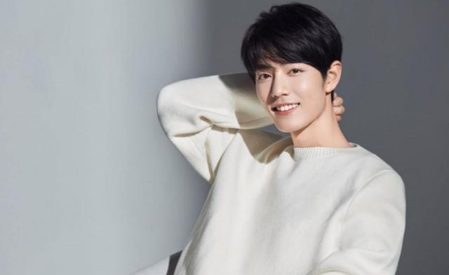 「肖战」肖战重新出发，发布新歌占据榜首，未来可期