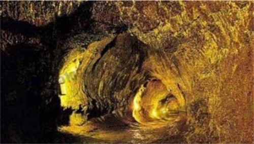 阿米|巴西发现一条13000年的古隧道，诡异无比，专家：建造者并非人类