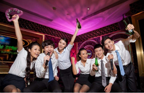 ktv|KTV包间里的卫生间,仅仅是为了上厕所用吗?前台这样说