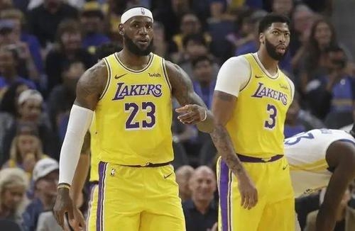 德怀特·霍华德|为什么湖人不给霍华德一些单打球权呢？