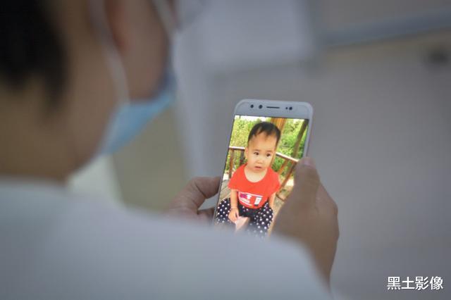 黑土影像|年轻女孩不顾父母反对嫁二婚男子当后妈,女儿3岁后她发现悲剧了