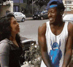 宿舍|舍友把男朋友带回宿舍睡，半夜醒来我不敢动，实在是尴尬，哈哈