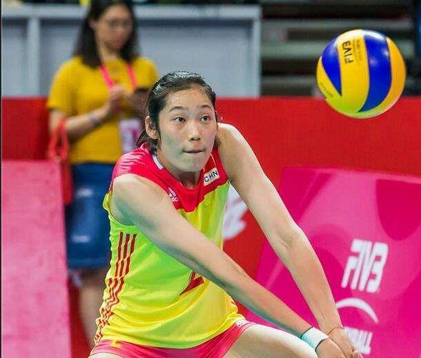 朱婷@朱婷第二，李盈莹是联赛第一主攻！球迷认为朱婷藏着其他想法！