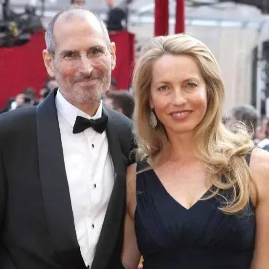 英特尔|乔布斯遗孀有新男票了！千亿阔太豪言裸捐1800亿，爱上小12岁大厨