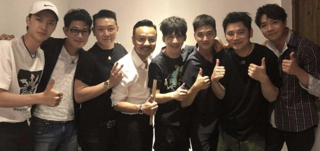 汪涵▲还记得《天天向上》的小五？拿着汪涵的银行卡离开，他如今成这样