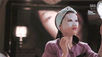 面膜|“敷面膜”这个天大的美容谎言，为什么女生却心甘情愿被骗