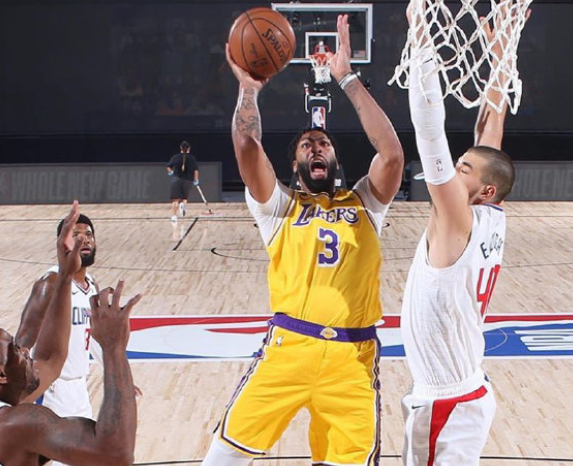 医疗保险|詹眉19中6，莱昂纳德单节13分追回10分，湖人两大替补14分占优