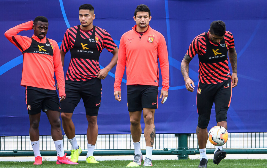 广州恒大|官宣一换三!国足收获U23双子星+一线头牌,恒大队史第一人或转会