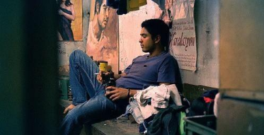 []并不是必须上名校才有前途，抓住机遇一样可以成功