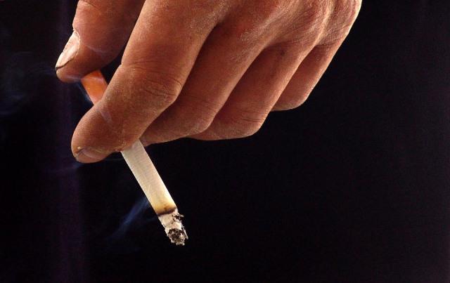 甘油|82岁老人，甘油三酯从8.5降到1.2，医生：常服1物，血管自清