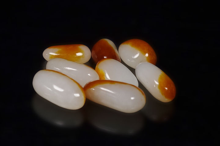 翡翠|全是干货！教你四看识别和田玉籽料，五看识别真假翡翠