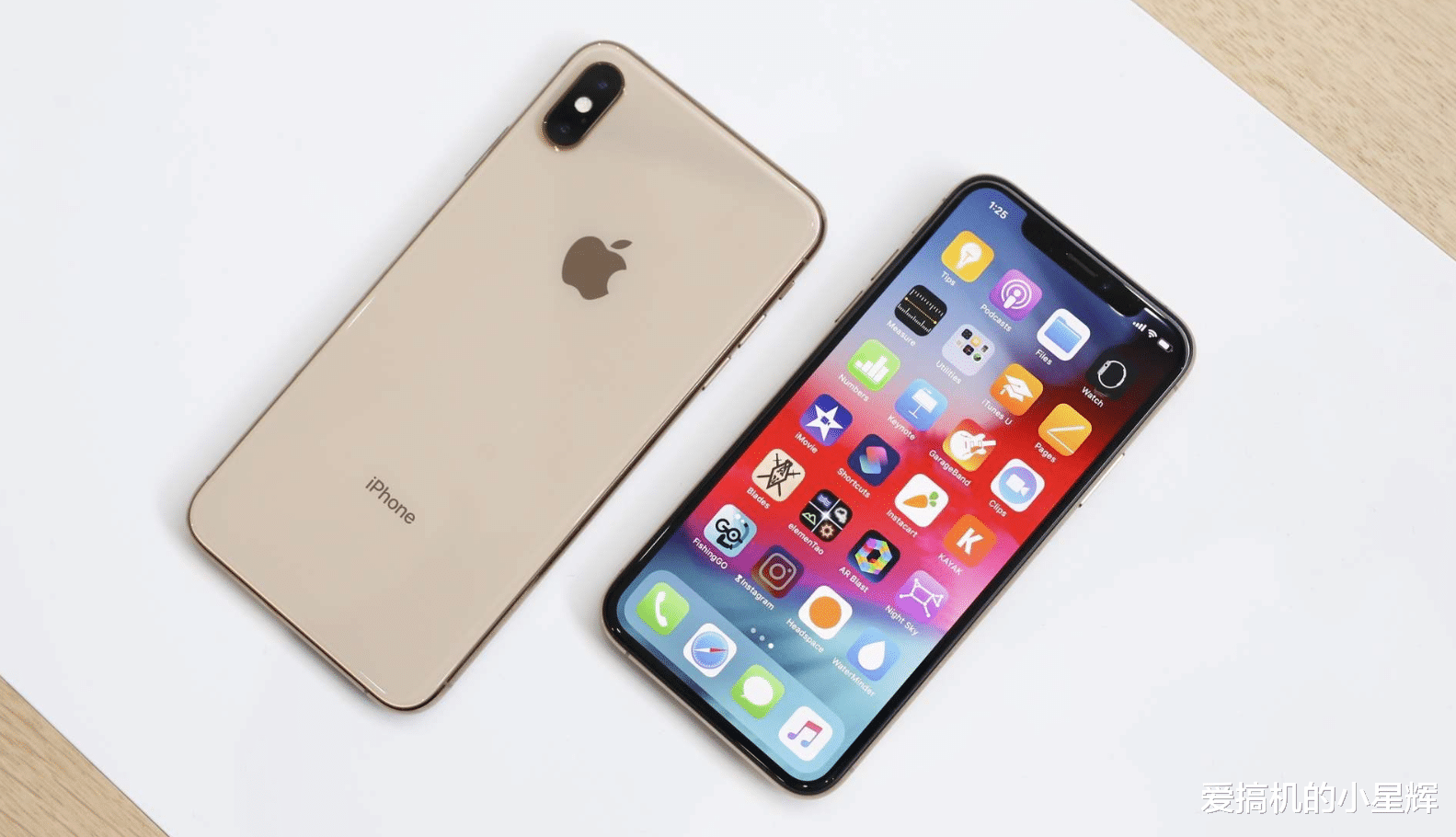 iphone xs|曾经被冷落的iPhoneXS，如今彻底跌至清仓价，还来得及吗？