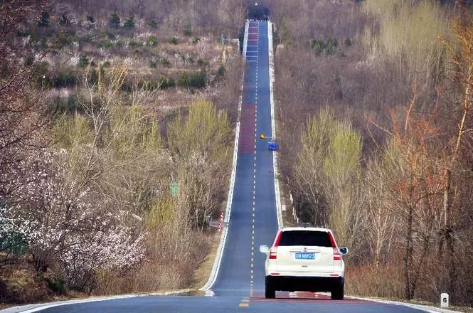 [自驾]五一小假期，自驾之旅，京郊16条醉美的公路，总有一款适合您！