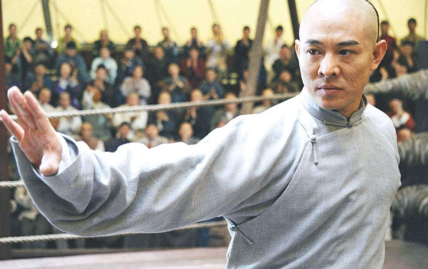 李连杰|李连杰不愿提起的一部电影，为还人情来客串，谁成想变成主角