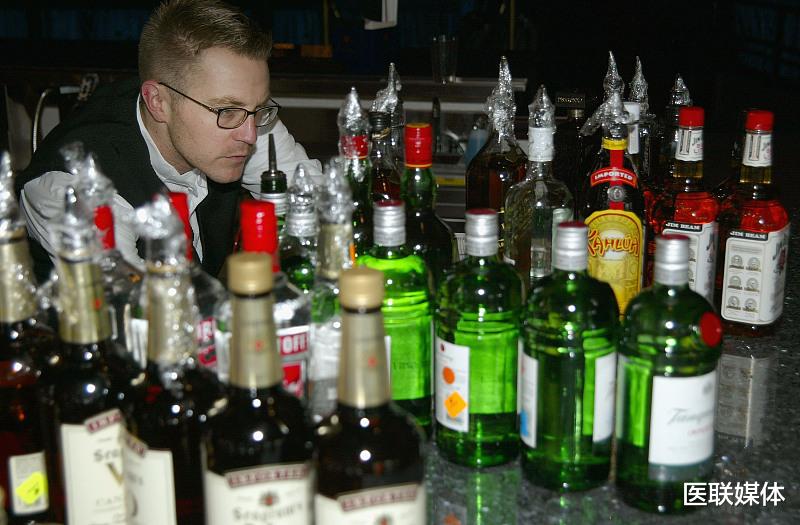 『饮食』脑梗的出现,或与餐桌上的这3类食物有关,得忌口了