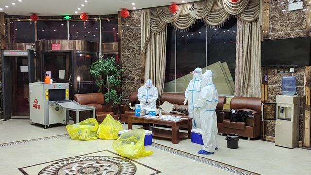 健康时报社|喀什疏附县亲历：忽然被通知不能出家门，游客也走不了了