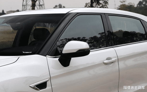 马力▲不该倒下的“舒适王”，2.0T爆272马力，重1.8吨稳如牛，却无人懂