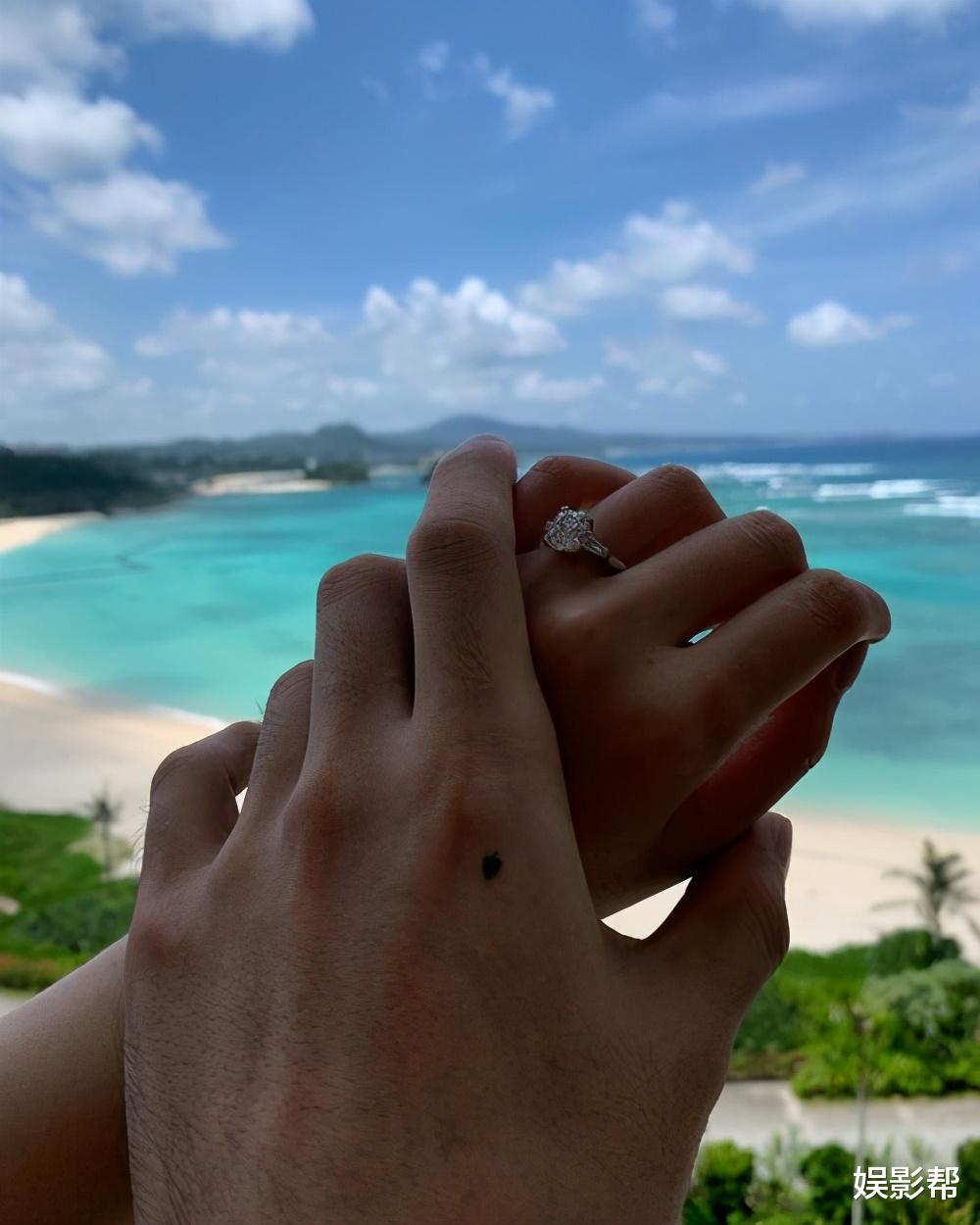 杨丞琳|李荣浩娶了宠爱5年的杨丞琳，神仙爱情“骗局”拆穿后：一片狼藉
