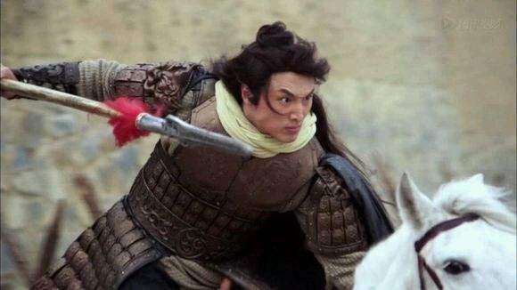 李元霸|隋唐英雄里的九大高手排名，靠山王杨林仅排第八，第一位才叫厉害！