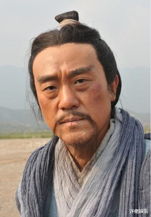 「何冰」出道27年没拍过一部烂片，陈道明尊重他，张嘉译亲口说演技不如他