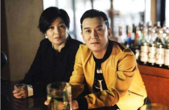 【李咏】李咏真正死因曝光,其妻子哈文曾发551个“早安”为丈夫倒计时