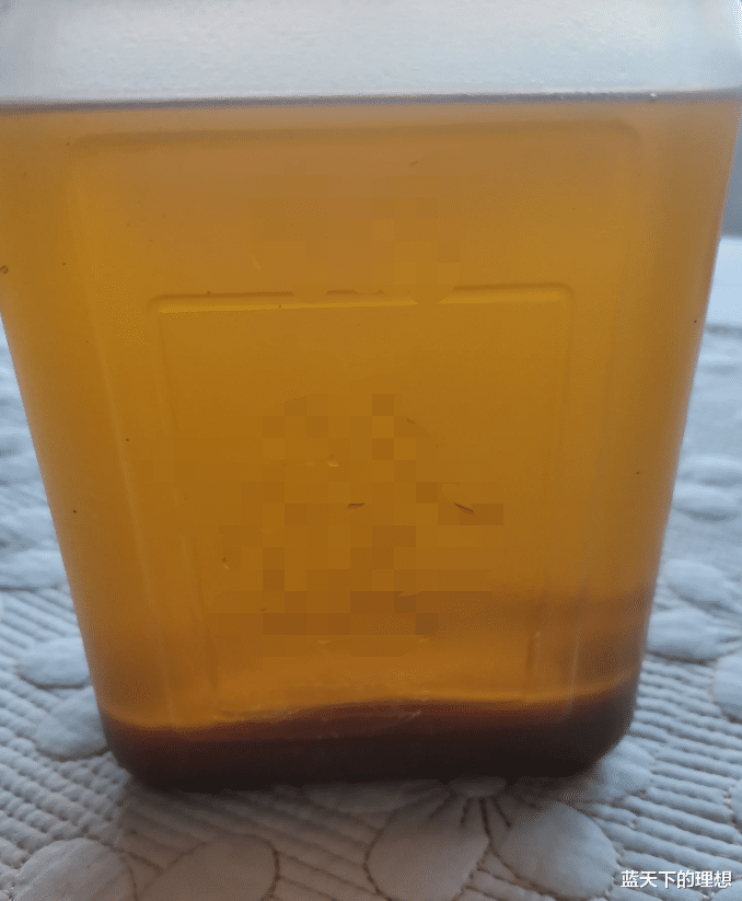 公摊面积|“?亲戚送了一大壶芝麻油说是自己家榨的，请问大家这沉淀物正常不？”