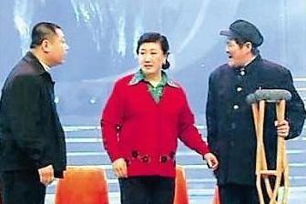 「赵本山」黑白通吃、负面不断，被\人民日报\批评的赵本山，为何没被封杀？