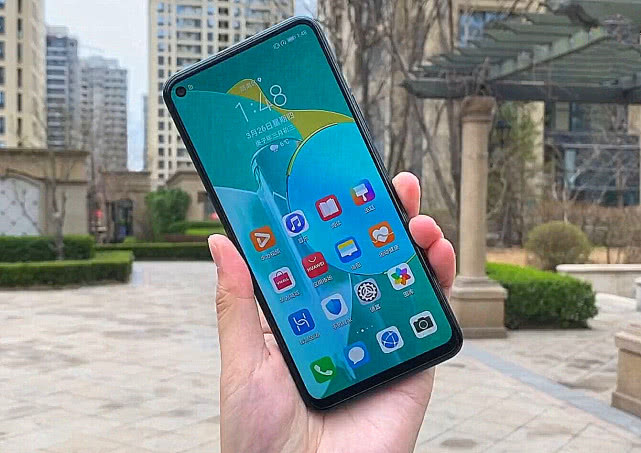 [荣耀]有点意外，又一款旗舰820机型跌至新低价，还等什么荣耀X10！