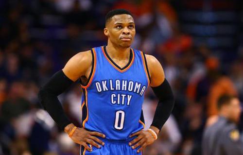 季后赛|51+13+10！47+11+9！威少季后赛最疯狂两战，赢家却是火箭和哈登