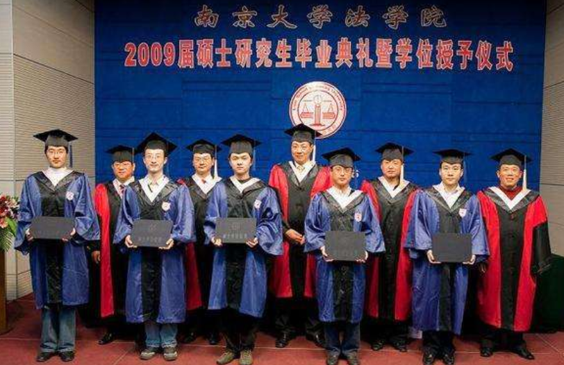 大学|普通大学读这4个专业,推荐考研!人称“四大天坑”,本科易转行!