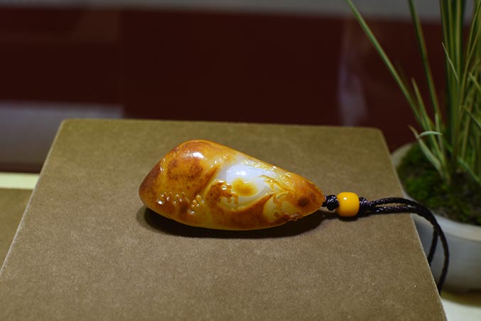 「小叶紫檀」玉石无言，却是最能抚慰人心的灵物