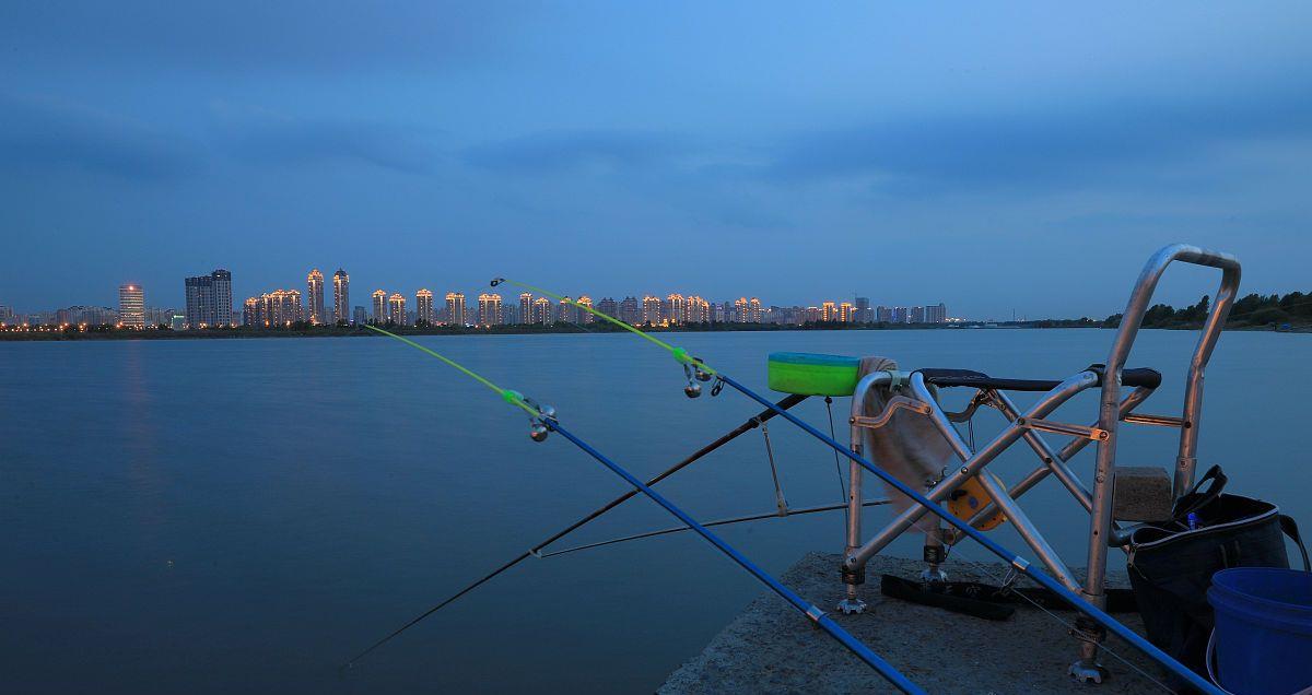 |连续三天整晚钓鱼，钓友不慎溺亡，人身安全不可忽视