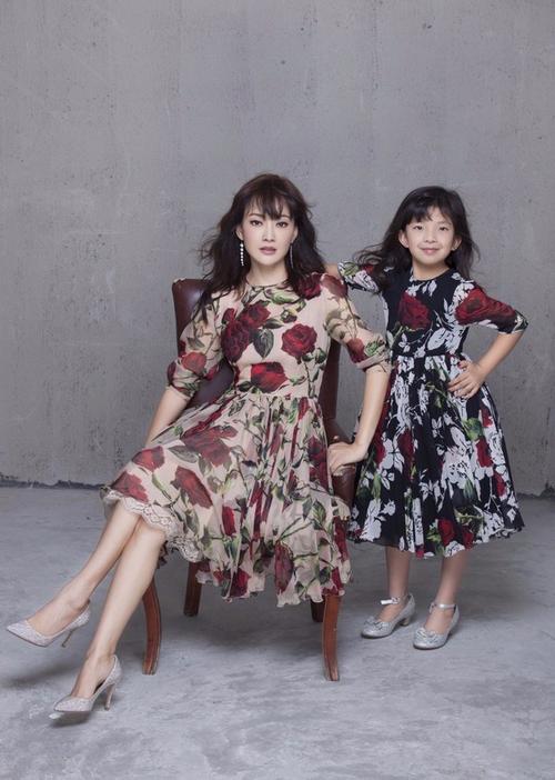 牛莉|8登春晚的牛莉，为何当红时却回归家庭，看看老公是谁你就知道了