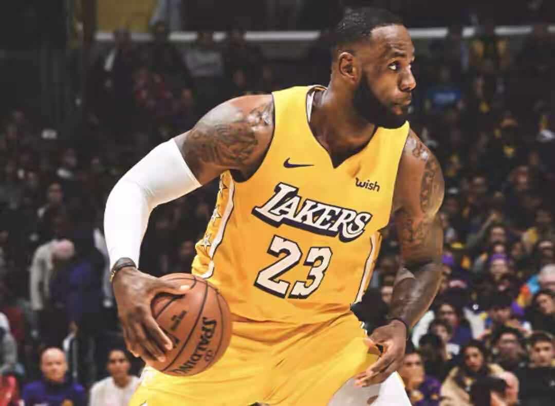 季后赛|常规赛划水，季后赛爆发的五位代表：伊戈达拉上榜，前三实至名归