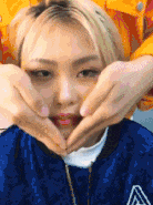 |带女朋友出来钓鱼,但我根本不能集中精神,哈哈哈...估计今天一无所获