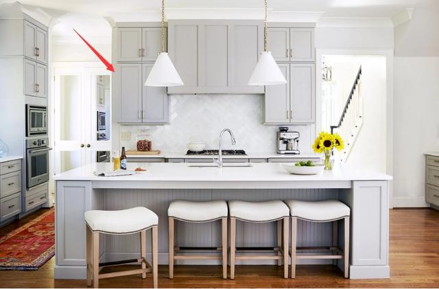 设计师|油烟机外露难看,我听设计师的,学会4个技巧,轻松隐藏无烦恼!