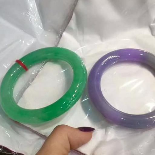 【翡翠手镯】这五种手镯，第四种只值几十万，第一种最贵值1000万！