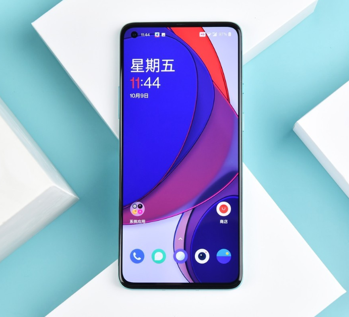 |好看又能打！双十一手机别乱买！三款超值5G手机