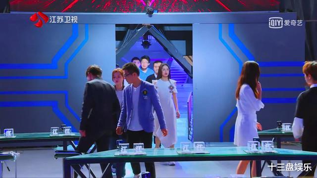 郭麒麟@《最强大脑》郭麒麟解出挑战S圈层题目，节目组不知作何感想