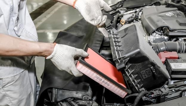 丰田凯美瑞|23万提了辆丰田凯美瑞，开了6个月后，车主：想说一句心里话！