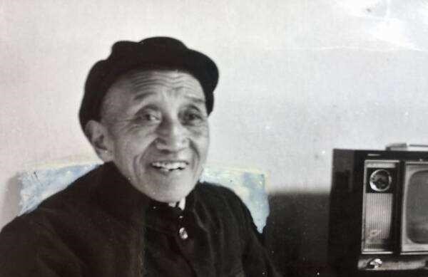 山西省@志愿军被美军俘虏的最高将领，回国后被开除军籍，后来怎么样了