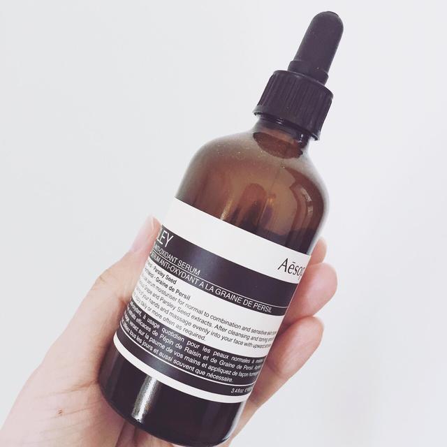 补水▲网络热门精华液测评：深层补水，由里到外美白, 维持肌肤再生能力