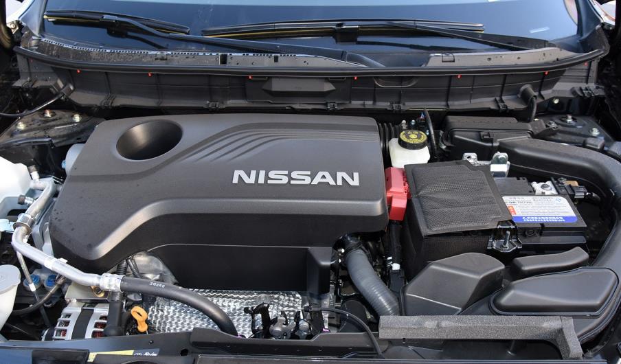 日产奇骏：奇骏和逍客差距在哪，定位同样紧凑级SUV，多花2万值吗？