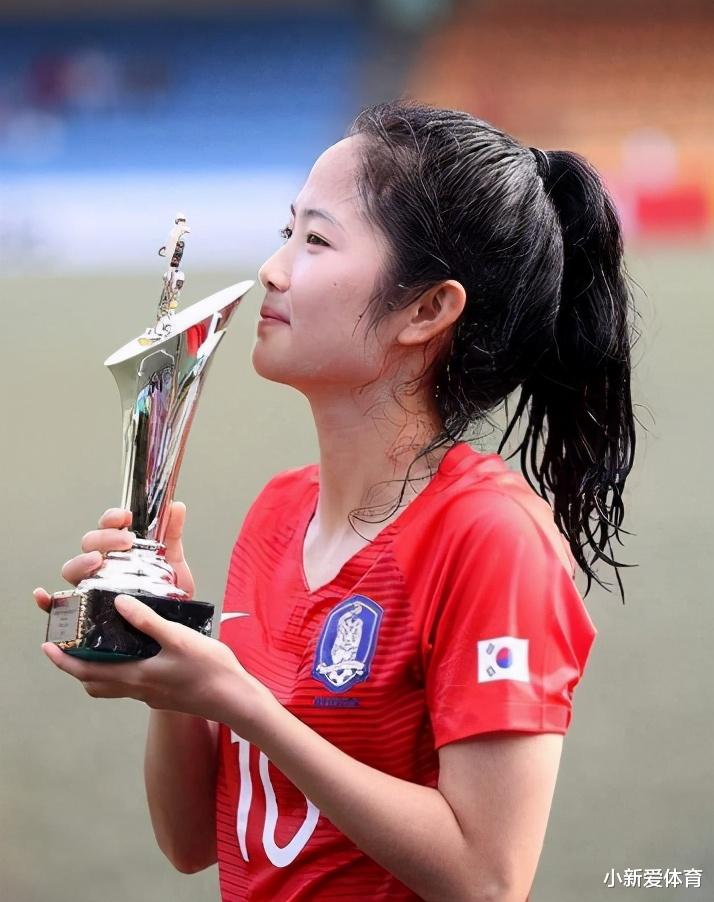 日本队|亚洲足球第一美女，去日本留洋多年，28岁回国更加美艳动人