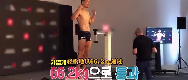 |小伙直播12小时减掉14斤，瘦成皮包骨，网友：减重后像个40岁大叔！