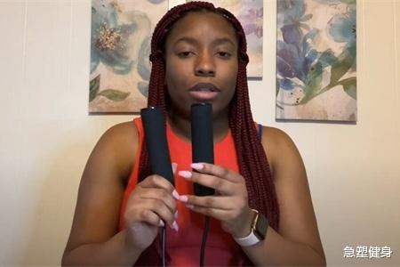 『』女生通过跳绳来减肥，1个星期共跳绳3.5小时，看减肥效果怎么样