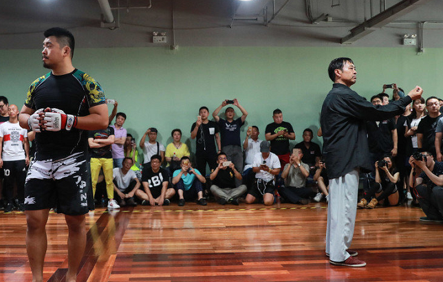 #迪丽热巴#霍元甲后人评马保国被KO！高祖都不能代表传统武术，别提马保国了